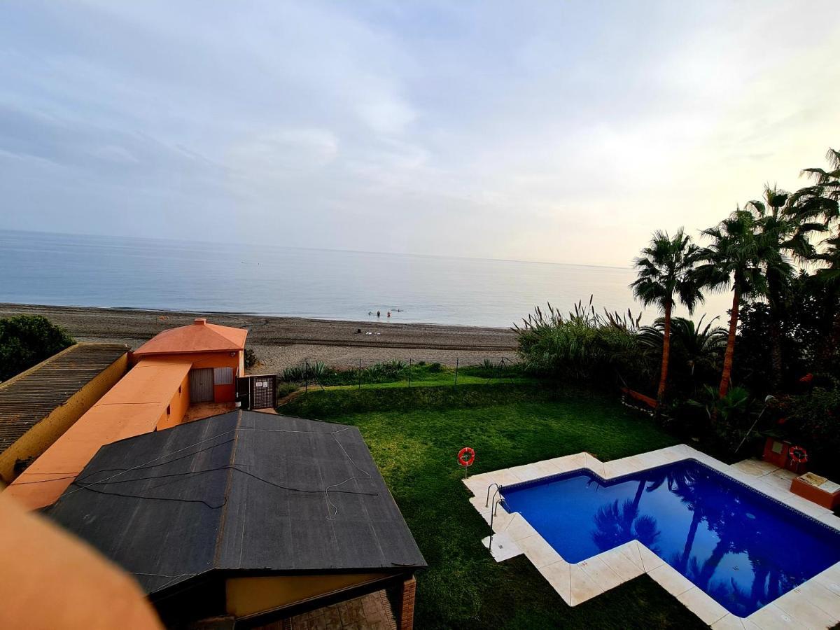 Exclusive Beachfront Penthouse Almayate Alto Eksteriør billede