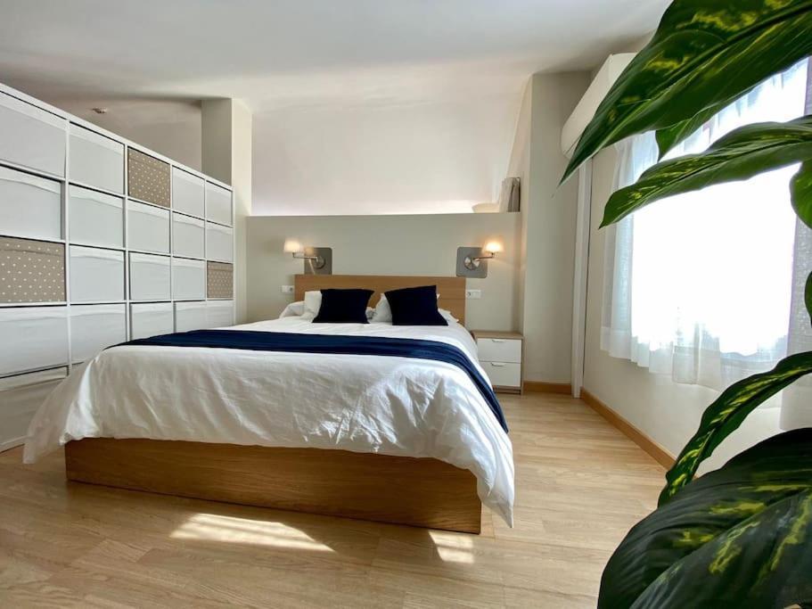 Exclusive Beachfront Penthouse Almayate Alto Eksteriør billede